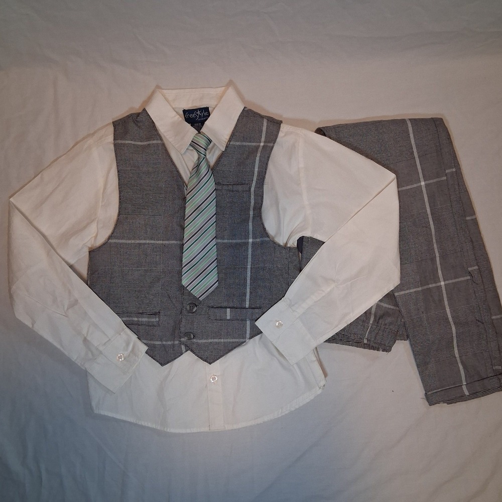Freestyle Revolution Boys 3 Piece Suit Set Grey Plaid Vest Pants Shirt Tie 10
